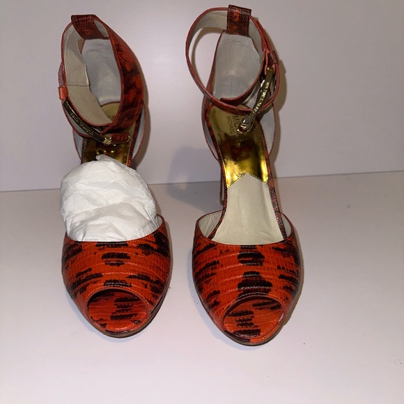 Michael Kors printed leather ankle strap *worn once* - Picture 3 of 8